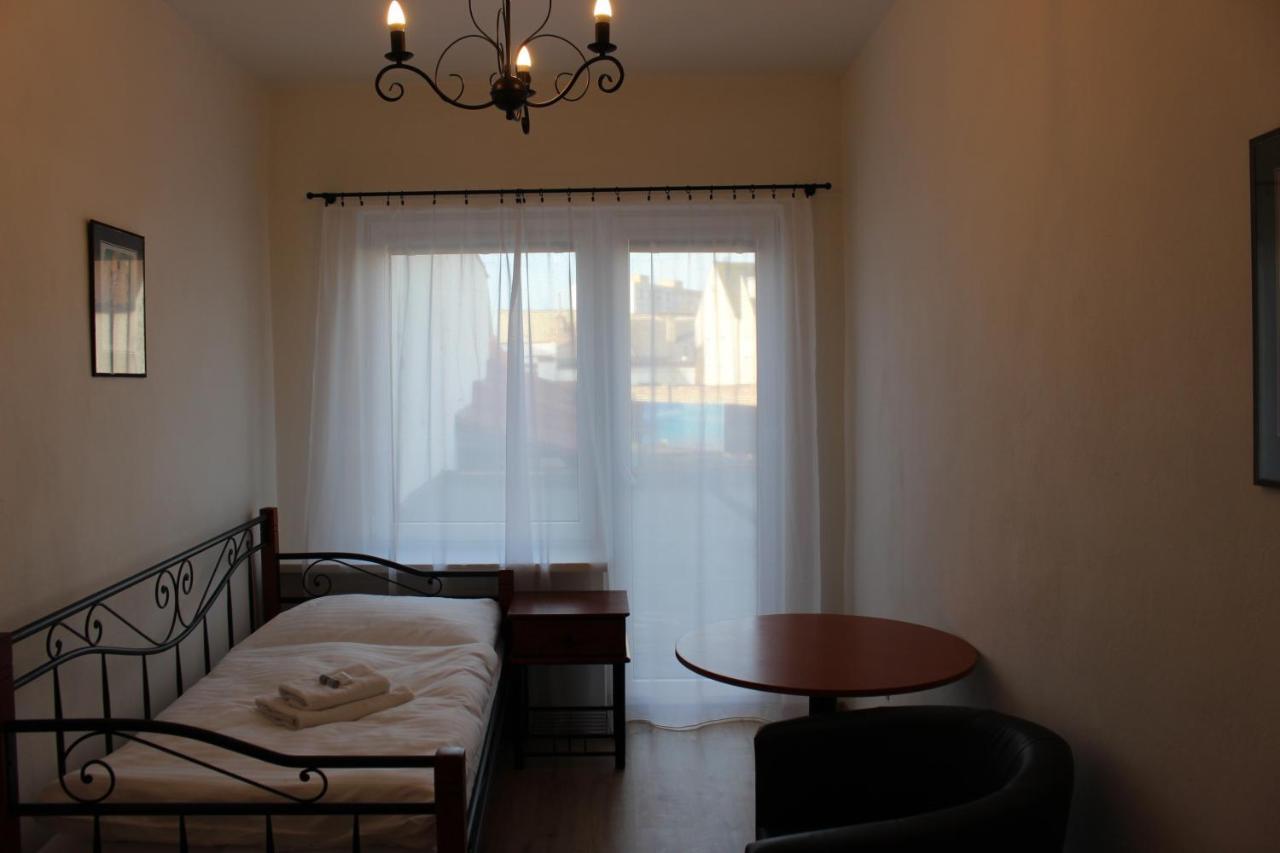 Hotel Cerny Kun Louny Ngoại thất bức ảnh