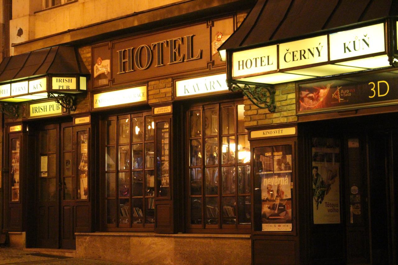 Hotel Cerny Kun Louny Ngoại thất bức ảnh